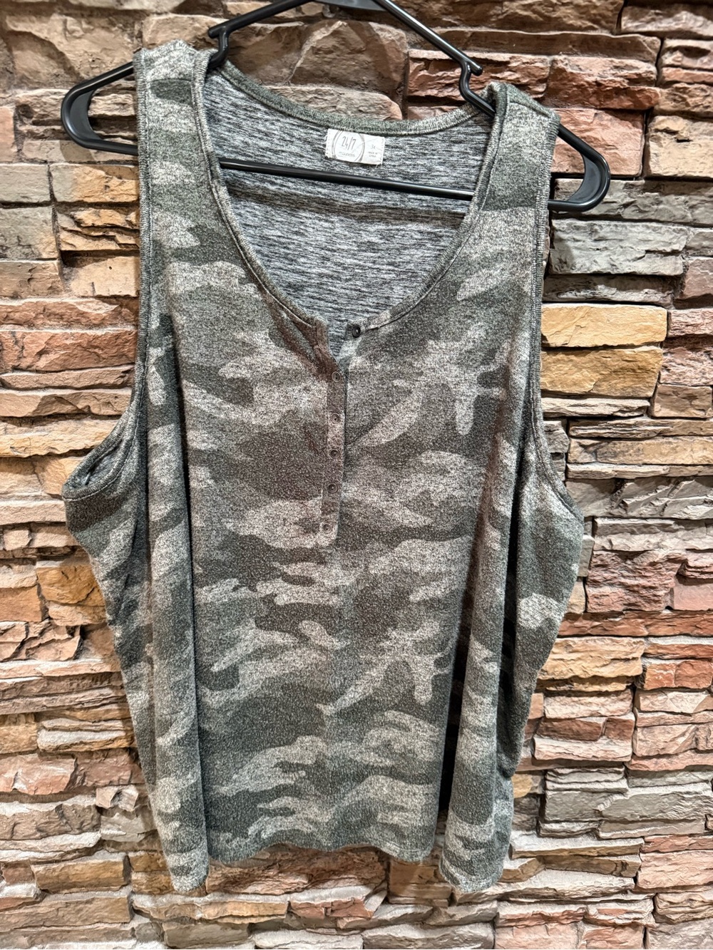 Women's Green Camo Sleeveless Tank Top
